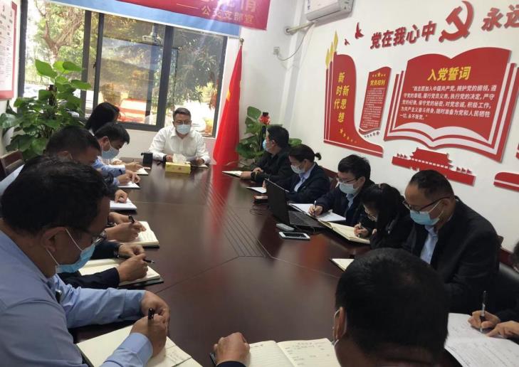 吹起疫情防控沖鋒號(hào)，守護(hù)乘客平安出行